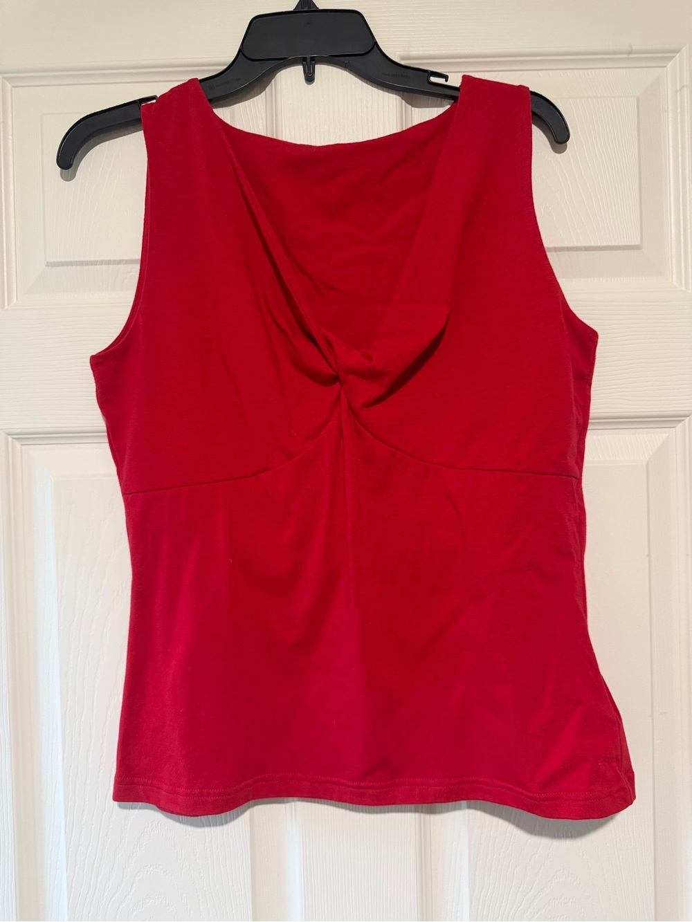 Sleeveless Red Twist-front Women's tank top